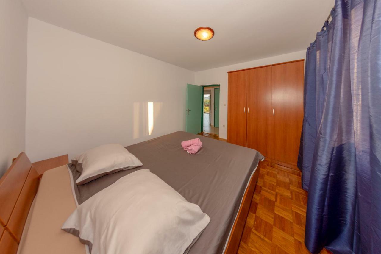 Apartmani Lana Скрадин Екстериор снимка